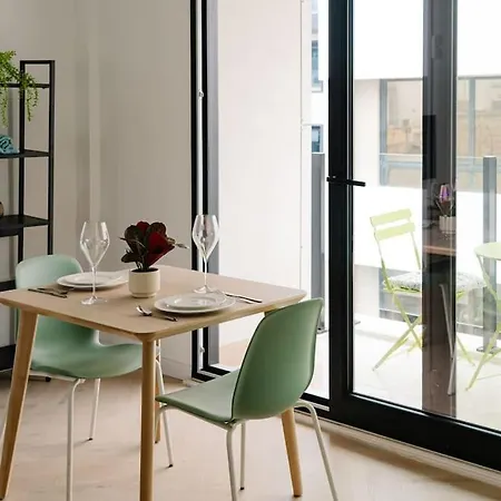 Mainstreet Designer 11 * Sliema